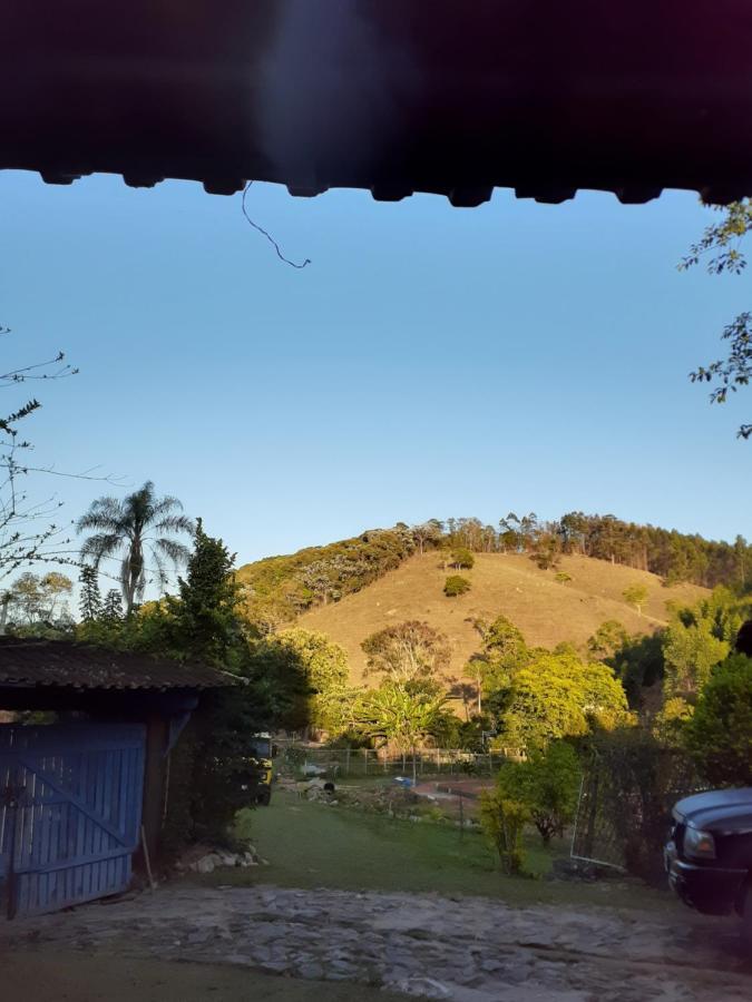 Chacara Ladeira De Pedra Villa Salesópolis Екстериор снимка